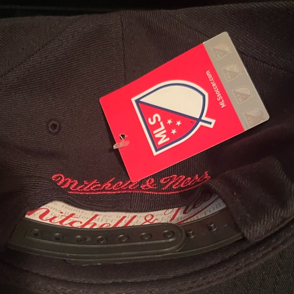 NWT Real Salt Lake Soccer Hat
OneSize
MLS - Picture 4 of 5